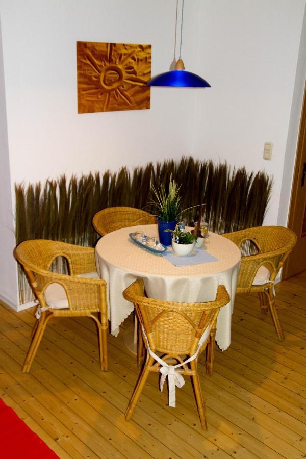 Ferienwohnung Falk Wolpinghausen エクステリア 写真